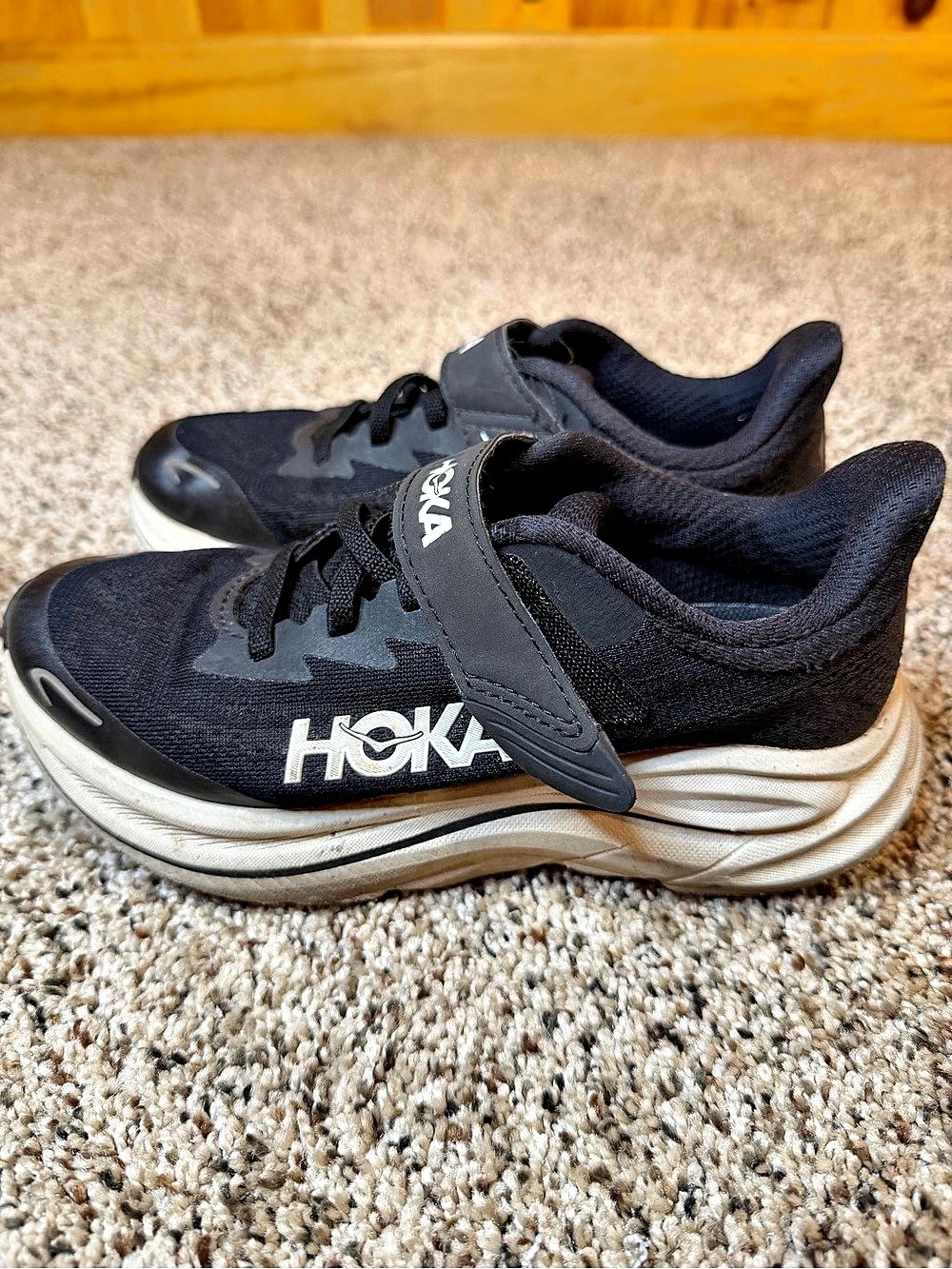 Hoka Clifton 10 Black & White Kids Size 1 - see description